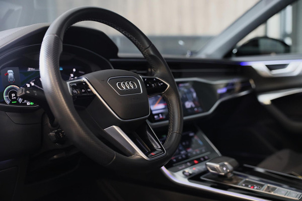 Audi A6 Avant 55 TFSI e Quattro RS6 Look / Head Up / Carbon / Leder / Memory / Acc / F1 / Lane Assist / Open Pano / 20 Inch