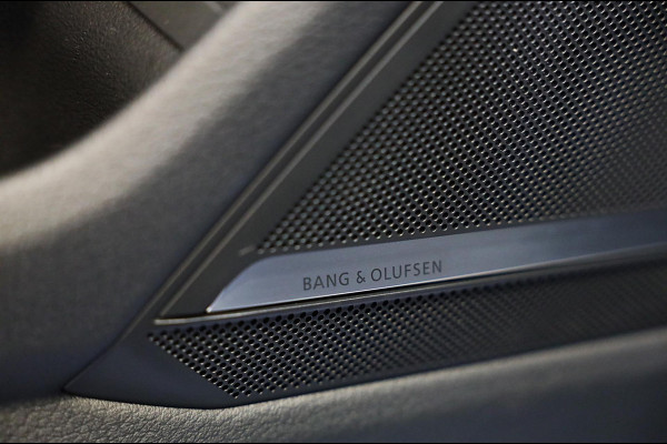 Audi A6 Avant 55 TFSI e Quattro RS6 Look / Head Up / Carbon / Leder / Memory / Acc / F1 / Lane Assist / Open Pano / 20 Inch