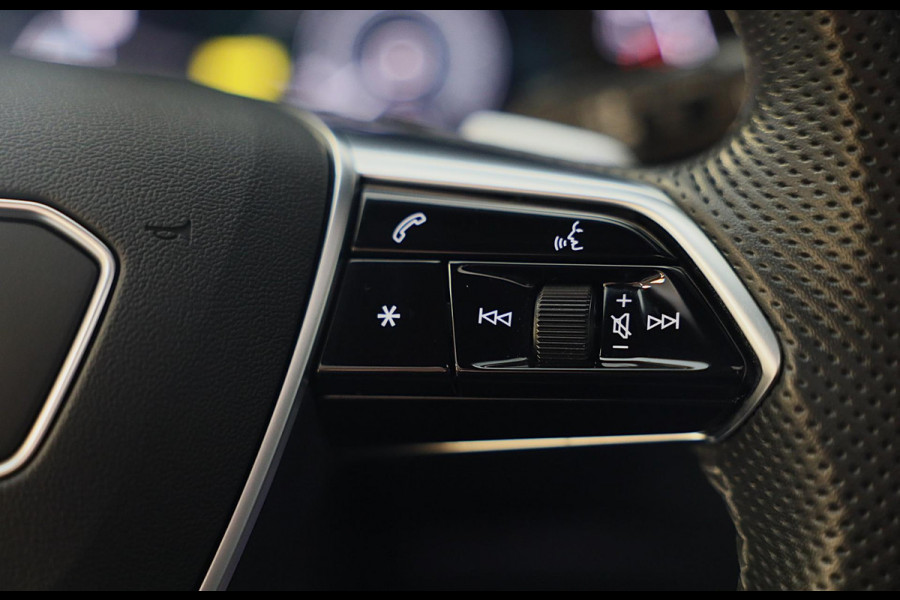 Audi A6 Avant 55 TFSI e Quattro RS6 Look / Head Up / Carbon / Leder / Memory / Acc / F1 / Lane Assist / Open Pano / 20 Inch