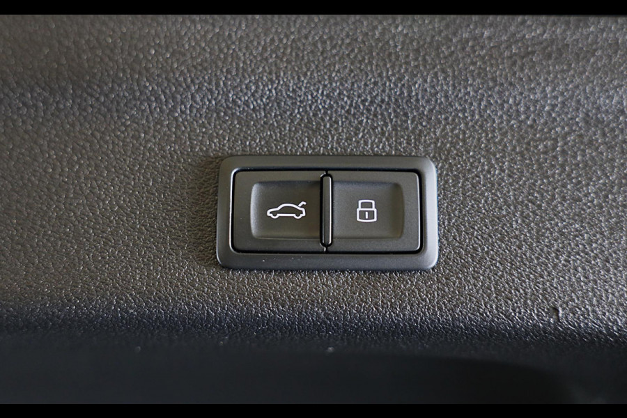 Audi A6 Avant 55 TFSI e Quattro RS6 Look / Head Up / Carbon / Leder / Memory / Acc / F1 / Lane Assist / Open Pano / 20 Inch