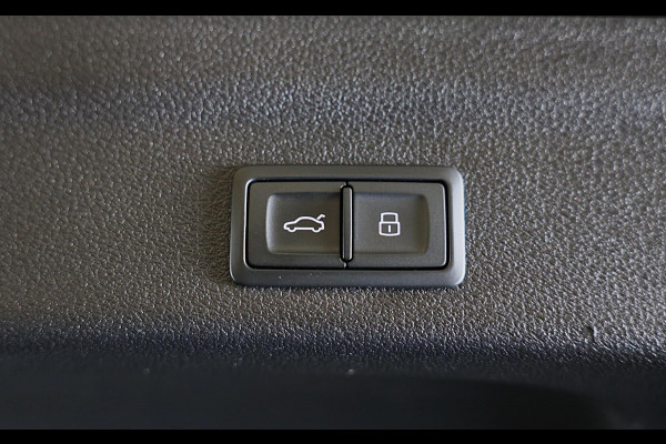 Audi A6 Avant 55 TFSI e Quattro RS6 Look / Head Up / Carbon / Leder / Memory / Acc / F1 / Lane Assist / Open Pano / 20 Inch