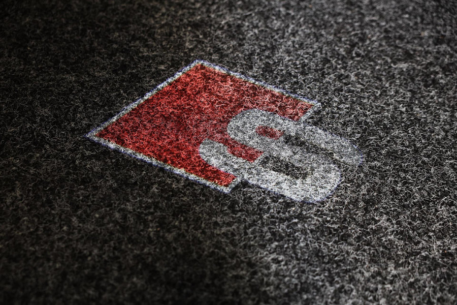 Audi A6 Avant 55 TFSI e Quattro RS6 Look / Head Up / Carbon / Leder / Memory / Acc / F1 / Lane Assist / Open Pano / 20 Inch