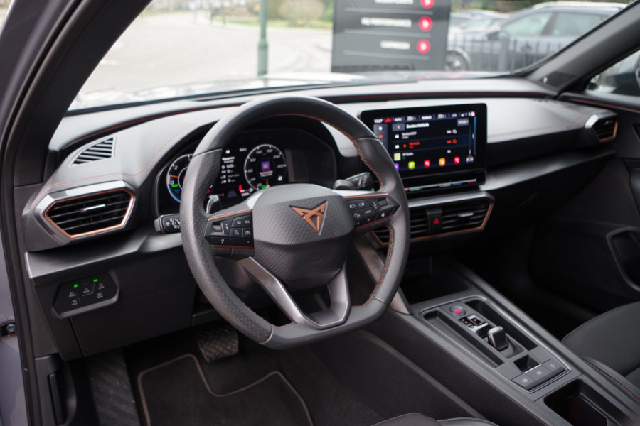 CUPRA Formentor 1.4 e-Hybrid 204 PK Adrenaline PHEV, Adap. Cruise Control, Kuipstoelen, Memory, Beatsaudio