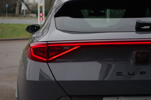 CUPRA Formentor 1.4 e-Hybrid 204 PK Adrenaline PHEV, Adap. Cruise Control, Kuipstoelen, Memory, Beatsaudio