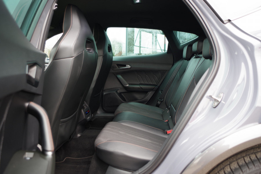 CUPRA Formentor 1.4 e-Hybrid 204 PK Adrenaline PHEV, Adap. Cruise Control, Kuipstoelen, Memory, Beatsaudio