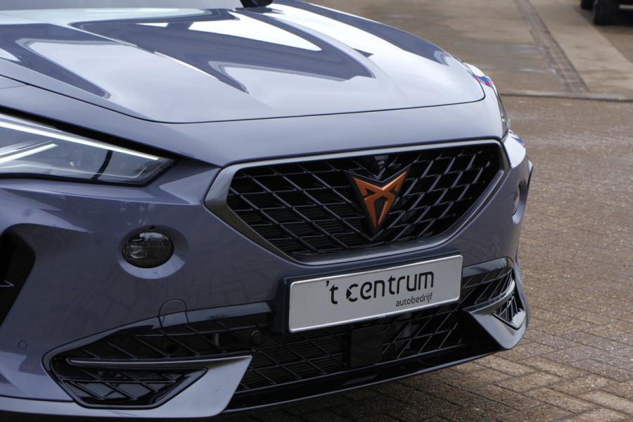 CUPRA Formentor 1.4 e-Hybrid 204 PK BNS PHEV, Panoramadak, Adap. Cruise Control, 360 Camera, Matrix-LED, Memory