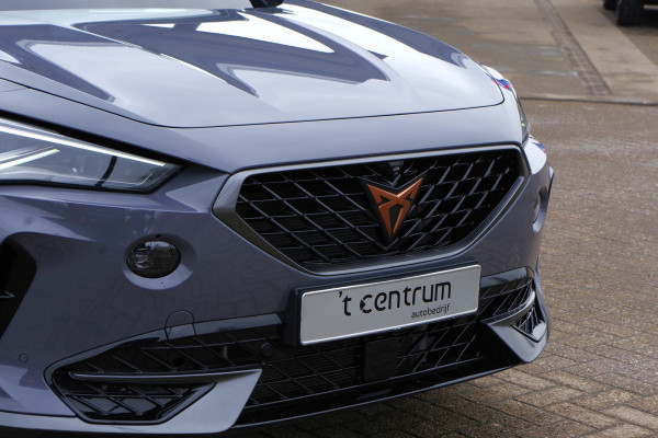 CUPRA Formentor 1.4 e-Hybrid 204 PK BNS PHEV, Panoramadak, Adap. Cruise Control, 360 Camera, Matrix-LED, Memory
