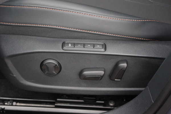 CUPRA Formentor 1.4 e-Hybrid 204 PK BNS PHEV, Panoramadak, Adap. Cruise Control, 360 Camera, Matrix-LED, Memory