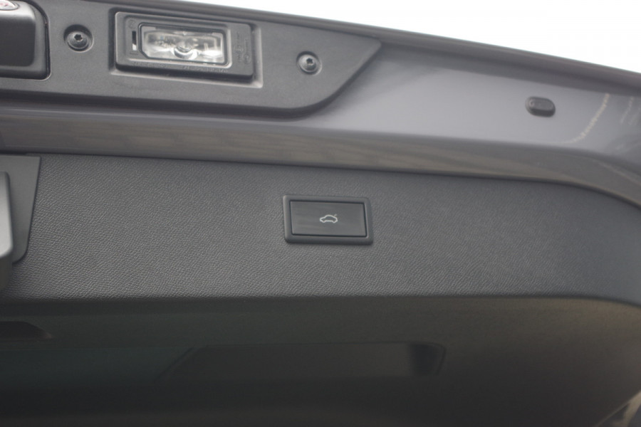 CUPRA Formentor 1.4 e-Hybrid 204 PK BNS PHEV, Panoramadak, Adap. Cruise Control, 360 Camera, Matrix-LED, Memory