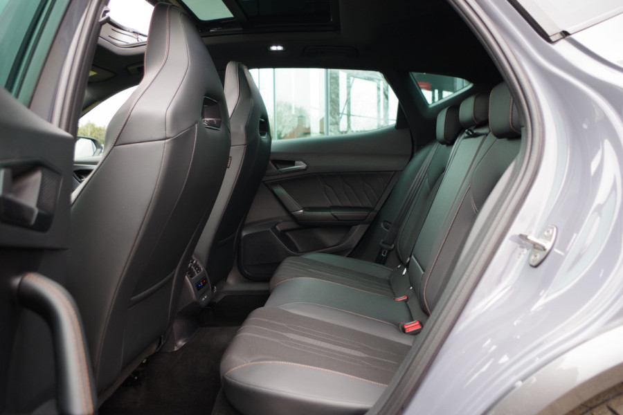 CUPRA Formentor 1.4 e-Hybrid 204 PK BNS PHEV, Panoramadak, Adap. Cruise Control, 360 Camera, Matrix-LED, Memory