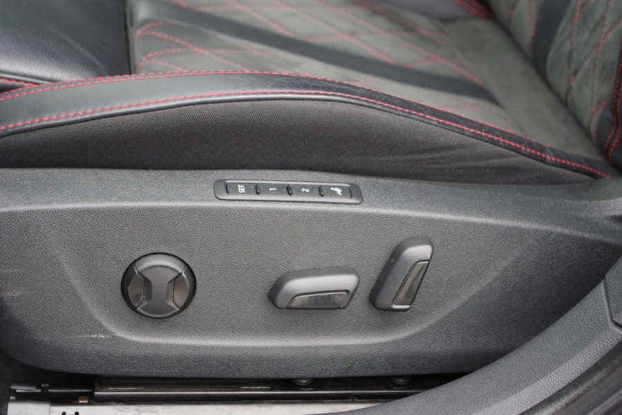 Škoda Octavia Combi 1.4 TSI 245 PK RS iV PHEV BNS, Adap. Cruise Control, Head-Up, 4X Stoelverwarming, Memory, Camera