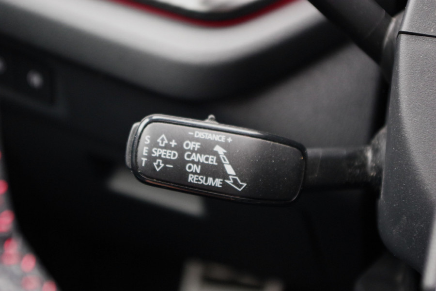 Škoda Octavia Combi 1.4 TSI 245 PK RS iV PHEV BNS, Adap. Cruise Control, Head-Up, 4X Stoelverwarming, Memory, Camera