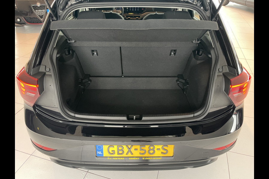 Volkswagen Polo 1.0 TSI Life Airco- Apple carplay - Cruise control - Navigatie - Parkeersensoren - Licht metalen velgen 15 inch - Bluetooth - Led verlichting - Radio - Elektrische ramen - Start/stop systeem - Stuur leder