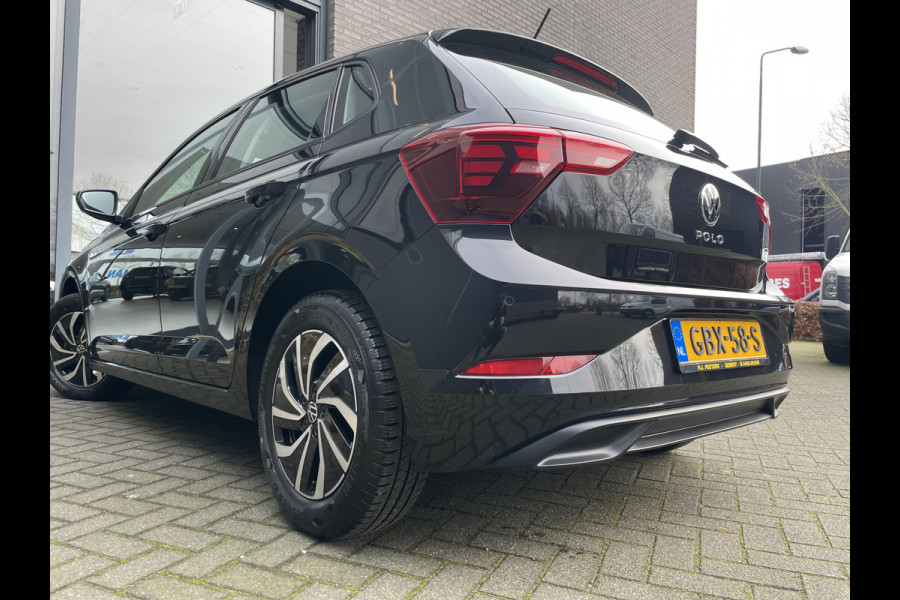 Volkswagen Polo 1.0 TSI Life Airco- Apple carplay - Cruise control - Navigatie - Parkeersensoren - Licht metalen velgen 15 inch - Bluetooth - Led verlichting - Radio - Elektrische ramen - Start/stop systeem - Stuur leder