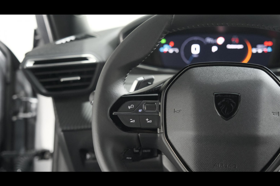 Peugeot 2008 PureTech 130 EAT8 Allure | 360 Camera | Dodehoekdetectie | Stoelverwarming | Apple Carplay