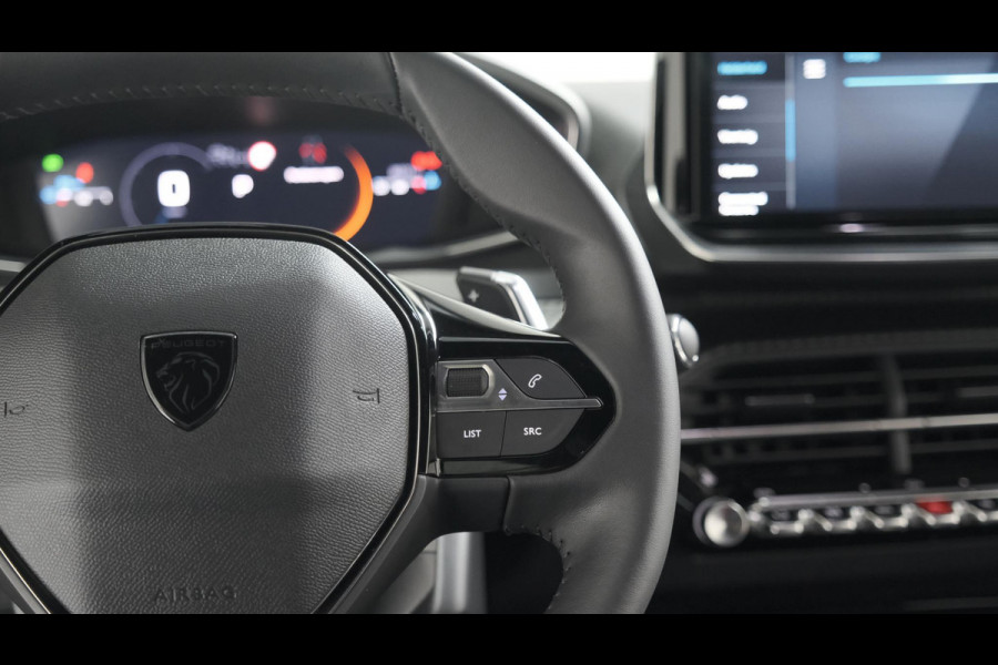 Peugeot 2008 PureTech 130 EAT8 Allure | 360 Camera | Dodehoekdetectie | Stoelverwarming | Apple Carplay