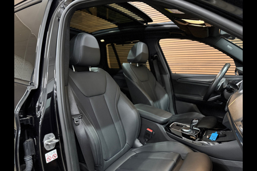 BMW X3 XDrive30e M-Sport | VOL! | Pano | Shadow Line | HuD | 360 | Parkeerassistent-pakket+ | Driving Assistant | Trekhaak |