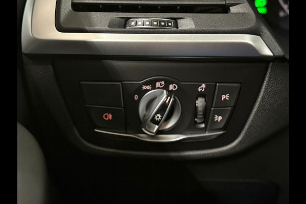 BMW X3 XDrive30e M-Sport | VOL! | Pano | Shadow Line | HuD | 360 | Parkeerassistent-pakket+ | Driving Assistant | Trekhaak |