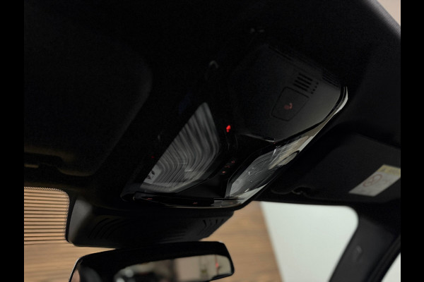 BMW X3 XDrive30e M-Sport | VOL! | Pano | Shadow Line | HuD | 360 | Parkeerassistent-pakket+ | Driving Assistant | Trekhaak |