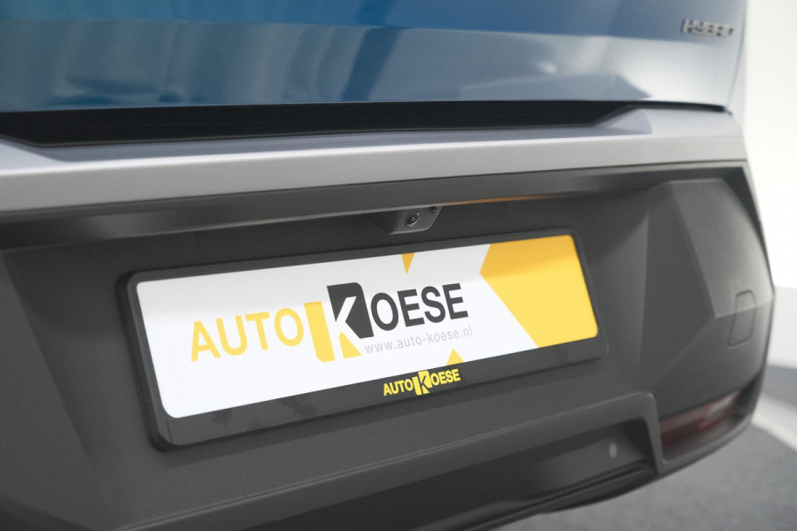 Peugeot 3008 1.2 Hybrid 136 GT | Panoramdak | 360 Camera | Stoelverwarming | Elektrische Kofferklep | Allseason Banden