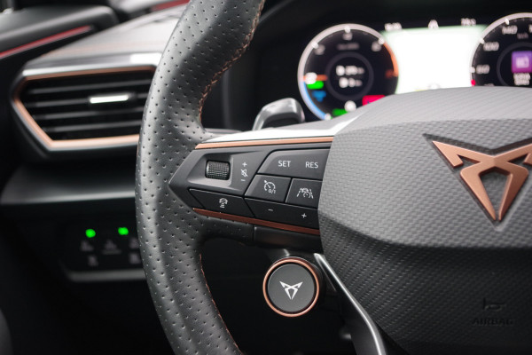 CUPRA Formentor 1.4 e-Hybrid 245 PK VZ Performance PHEV, Adap. Cruise Control, Memory, LED, Camera