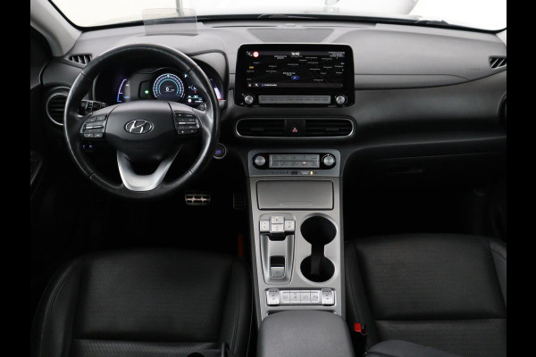 Hyundai Kona EV Premium 64 kWh | SOH 100% | 3 Fase | Stoelventilatie | Leder | Head-Up | Warmtepomp | Camera | Achterbankverwarming | Carplay | Navigatie | Adaptive cruise | Keyless | Parkeerhulp