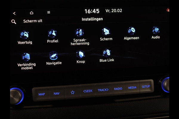 Hyundai Kona EV Premium 64 kWh | SOH 100% | 3 Fase | Stoelventilatie | Leder | Head-Up | Warmtepomp | Camera | Achterbankverwarming | Carplay | Navigatie | Adaptive cruise | Keyless | Parkeerhulp