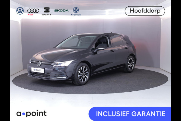 Volkswagen Golf 1.0 eTSI Life Active 110 pk Automaat (DSG) | Navigatie | Parkeersensoren (Park assist) | Achteruitrijcamera | Stoelverwarming | Autom. airco (3 zones) |