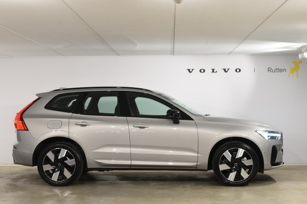 Volvo XC60 T6 350PK Automaat Plug-in Hybrid AWD Ultra Dark / Navigatie / Adaptieve Cruise control / Head Up-Display / Panorama dak / Leder / Elektrische stoelen / 360 Camera / Trekhaak / 20"