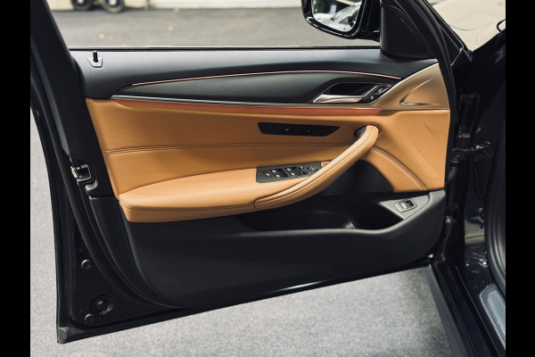BMW 5 Serie 520i High Exe. M-Sport Plus | 20" | Schuifdak | 1e Eig.