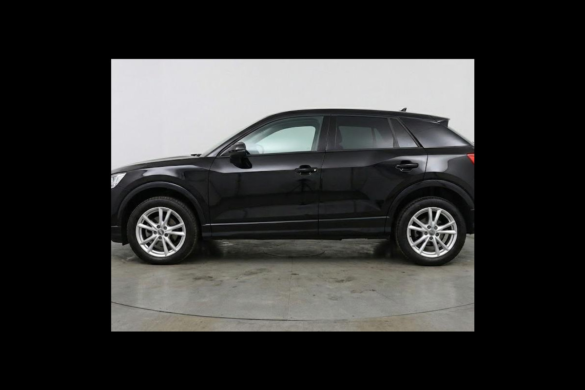 Audi Q2 Advanced edition 35 TFSI 150 pk | Assistentiepakket parking | Audi sound system | Glazen panoramadak | Optiek pakket zwart |