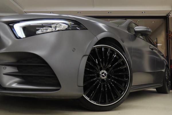 Mercedes-Benz A-Klasse 200 AMG NAP/PANO/KEYLESS/CARPLAY/SFEER/VOL