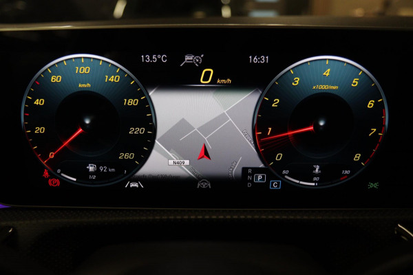 Mercedes-Benz A-Klasse 200 AMG NAP/PANO/KEYLESS/CARPLAY/SFEER/VOL