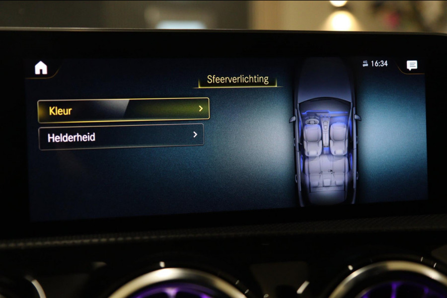 Mercedes-Benz A-Klasse 200 AMG NAP/PANO/KEYLESS/CARPLAY/SFEER/VOL