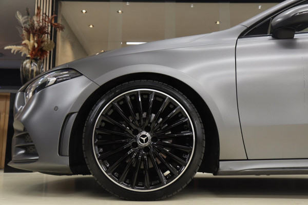 Mercedes-Benz A-Klasse 200 AMG NAP/PANO/KEYLESS/CARPLAY/SFEER/VOL