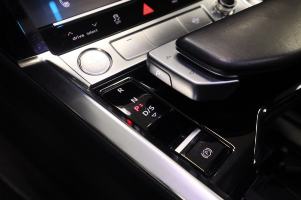 Audi e-tron e-tron 50 quattro Launch edition plus 71 kWh Memory Keyless Go/Start ACC ECC Carplay