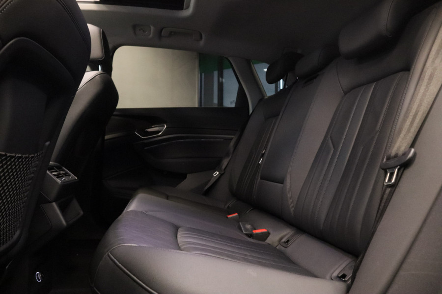 Audi e-tron e-tron 50 quattro Launch edition plus 71 kWh Memory Keyless Go/Start ACC ECC Carplay