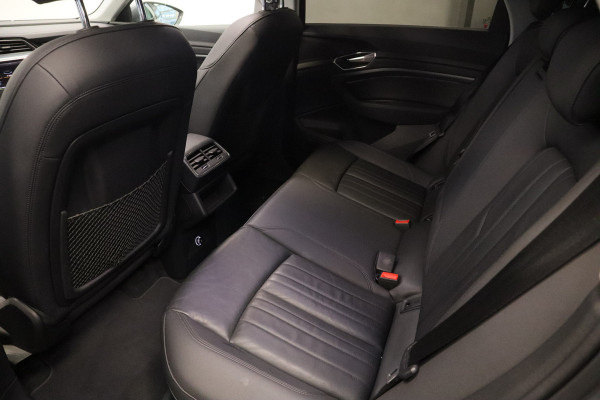 Audi e-tron e-tron 50 quattro Launch edition plus 71 kWh Memory Keyless Go/Start ACC ECC Carplay