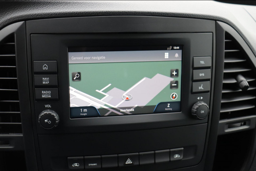 Mercedes-Benz EVITO TOURER PRO L3 350km lange rail+9-persoons snelladen el.deuren leer+vw 39.620ex.