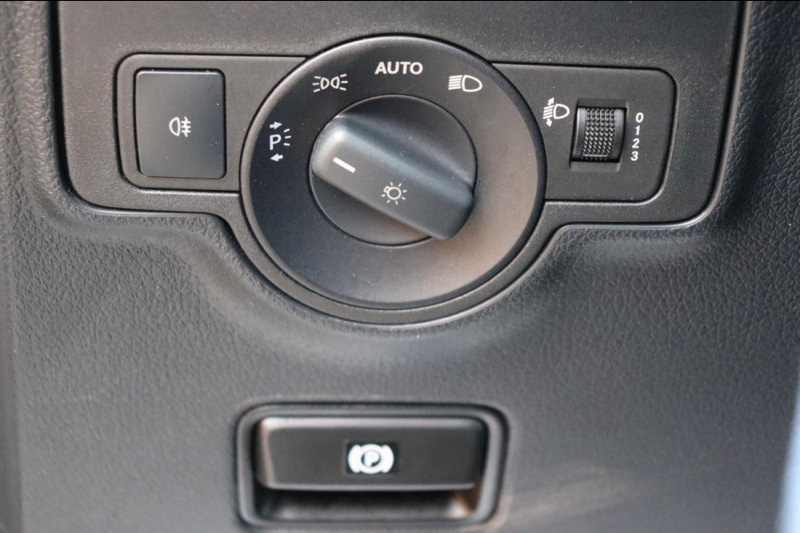 Mercedes-Benz EVITO TOURER PRO L3 350km lange rail+9-persoons snelladen el.deuren leer+vw 39.620ex.