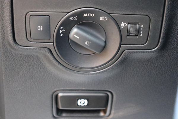 Mercedes-Benz EVITO TOURER PRO L3 350km lange rail+9-persoons snelladen el.deuren leer+vw 39.620ex.