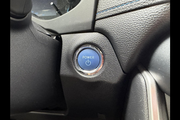 Toyota RAV4 2.5 Hybrid Style Bi-Tone | Stoelverwarming | Adaptieve Cruise Control | Keyless start & Entry | Trekhaak |