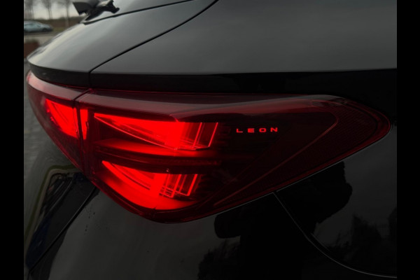 CUPRA Leon Sportstourer 1.5 e-TSI 2025 GARANTIE NAVI CLIMATE APPLE CARPLAY LEDER