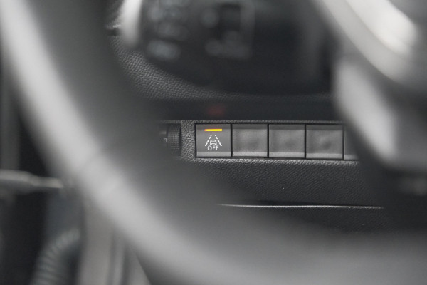 Peugeot 208 PureTech 100 Allure Pack | Camera | Apple Carplay | Stoelverwarming | Parkeersensoren