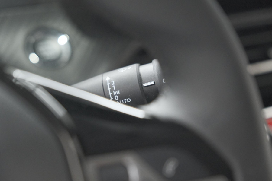 Peugeot 208 PureTech 100 Allure Pack | Camera | Apple Carplay | Stoelverwarming | Parkeersensoren