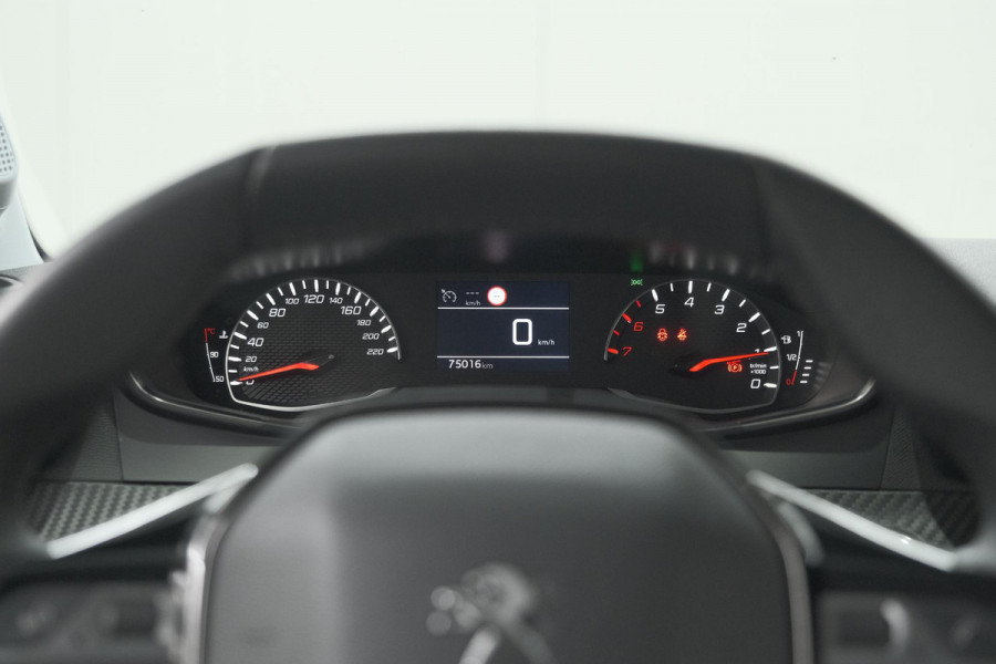 Peugeot 208 PureTech 100 Allure Pack | Camera | Apple Carplay | Stoelverwarming | Parkeersensoren