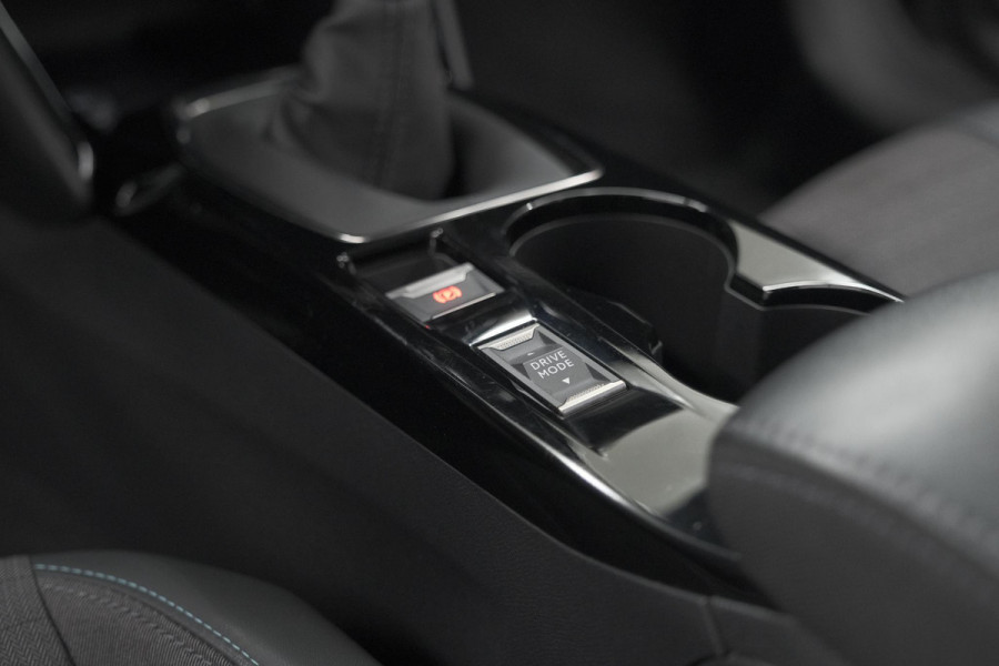 Peugeot 208 PureTech 100 Allure Pack | Camera | Apple Carplay | Stoelverwarming | Parkeersensoren
