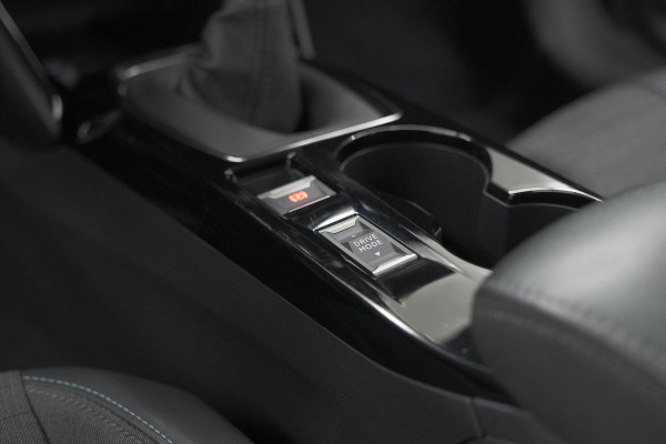 Peugeot 208 PureTech 100 Allure Pack | Camera | Apple Carplay | Stoelverwarming | Parkeersensoren