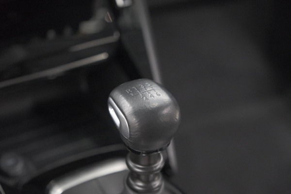 Peugeot 208 PureTech 100 Allure Pack | Camera | Apple Carplay | Stoelverwarming | Parkeersensoren