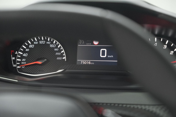 Peugeot 208 PureTech 100 Allure Pack | Camera | Apple Carplay | Stoelverwarming | Parkeersensoren